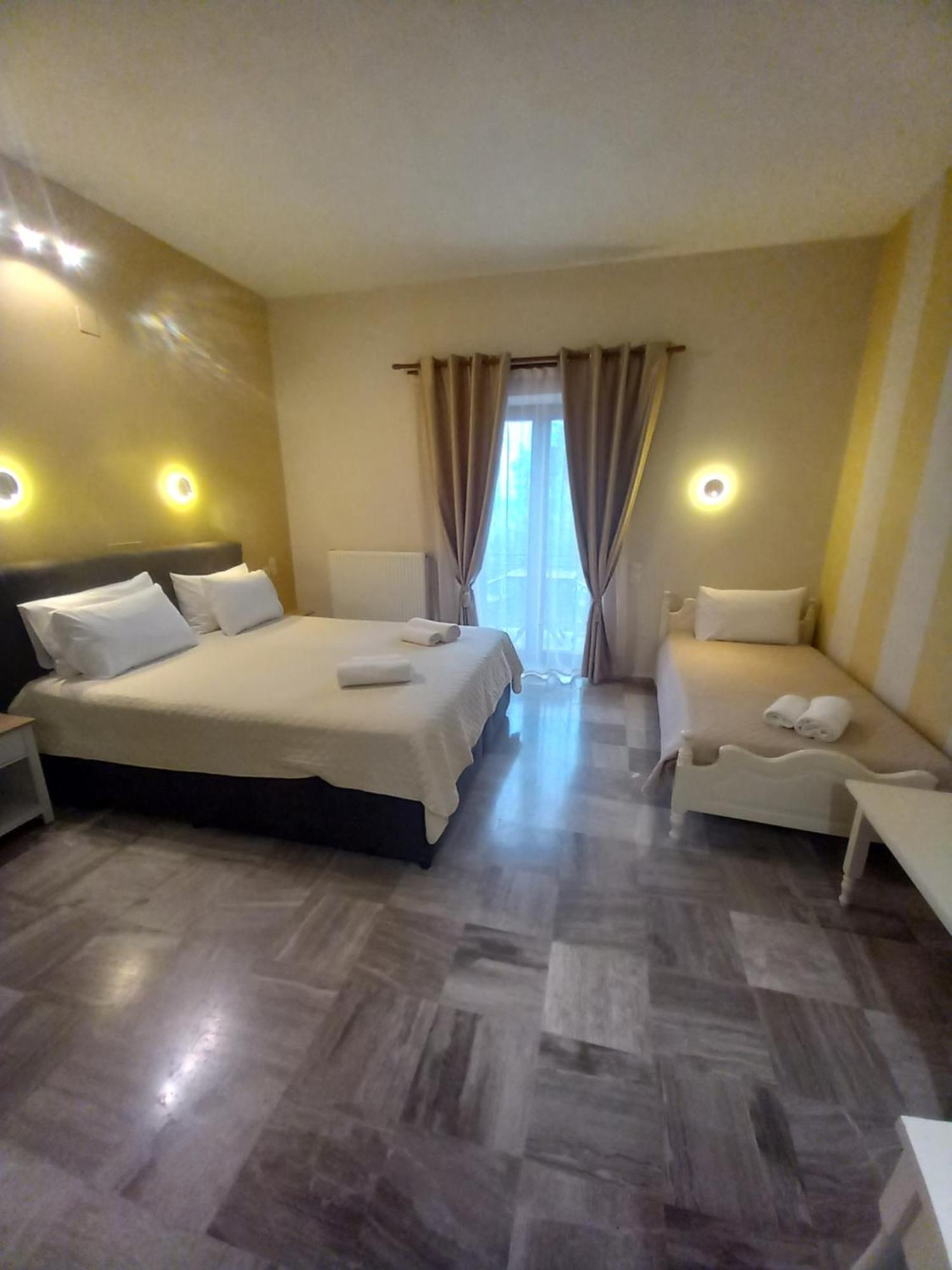 Hermes Hotel Mithimna Ngoại thất bức ảnh
