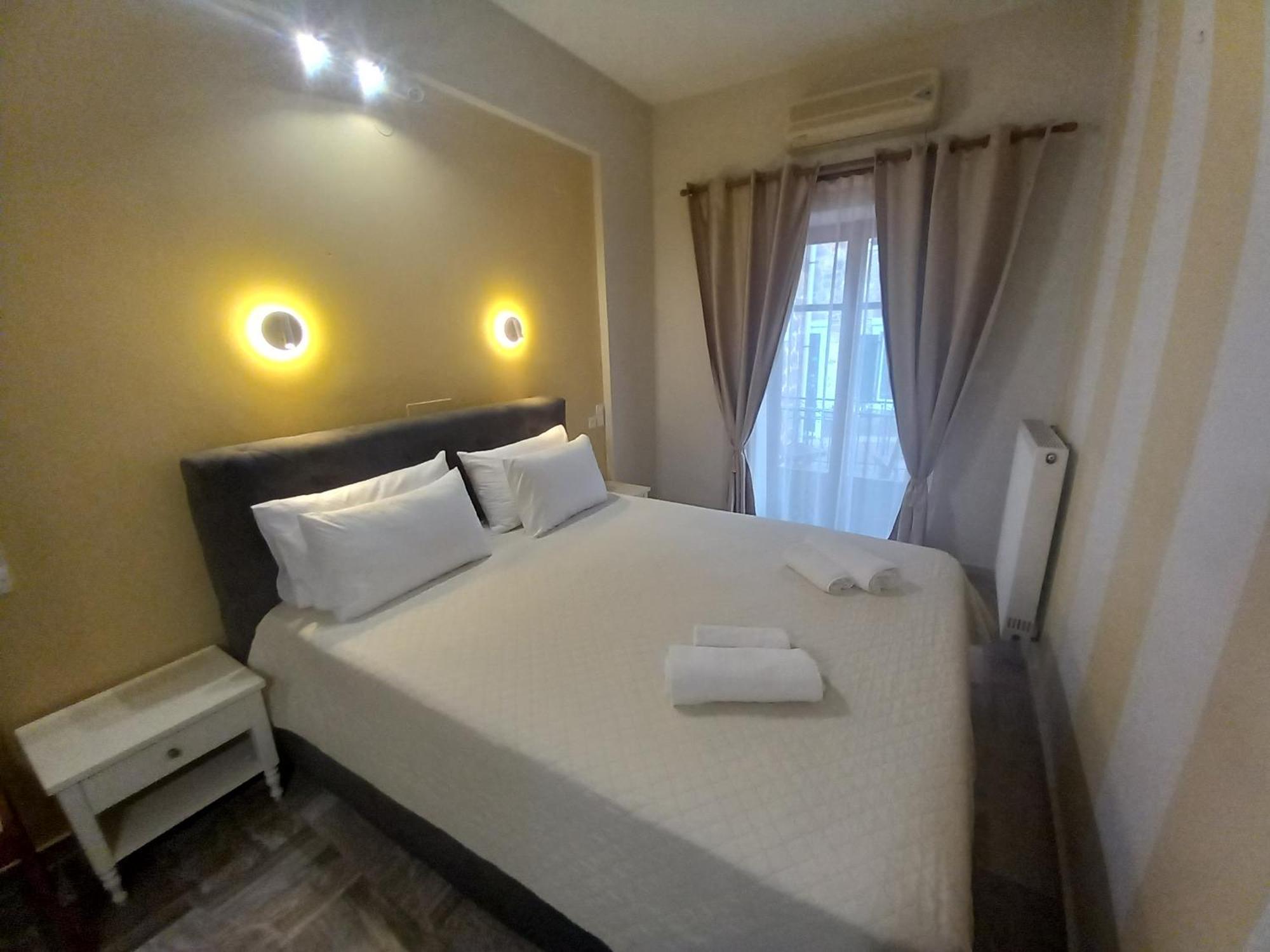 Hermes Hotel Mithimna Ngoại thất bức ảnh