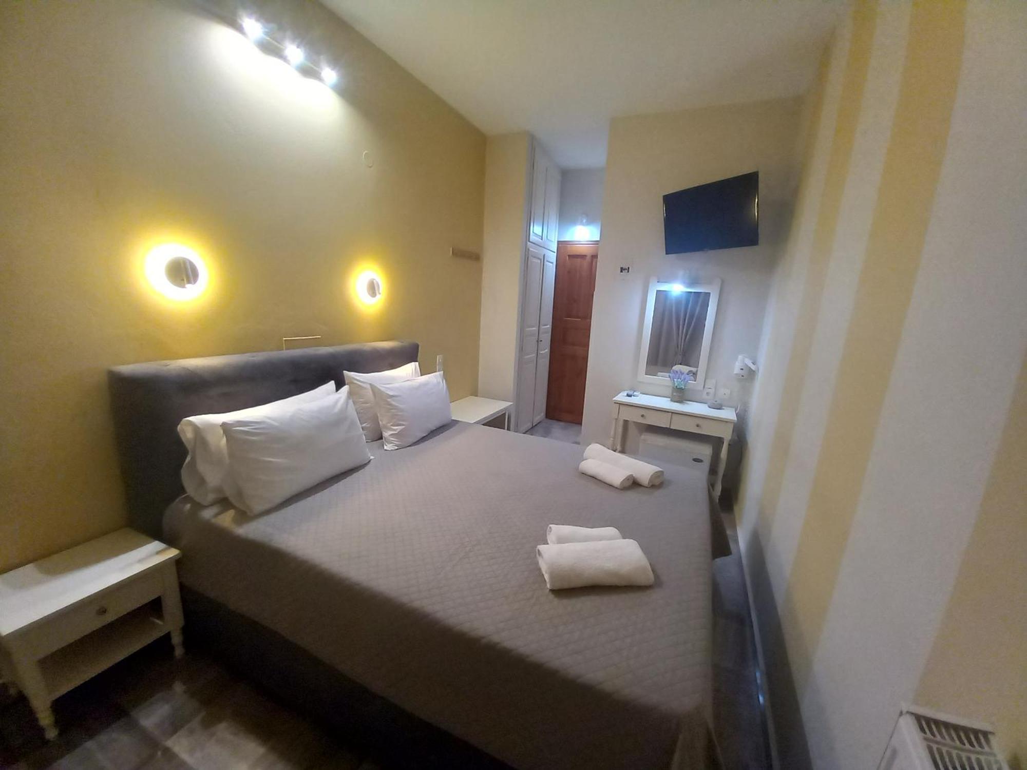 Hermes Hotel Mithimna Ngoại thất bức ảnh
